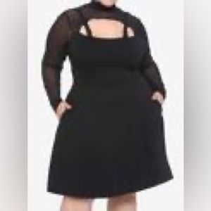 Hot topic fish net dress size 16